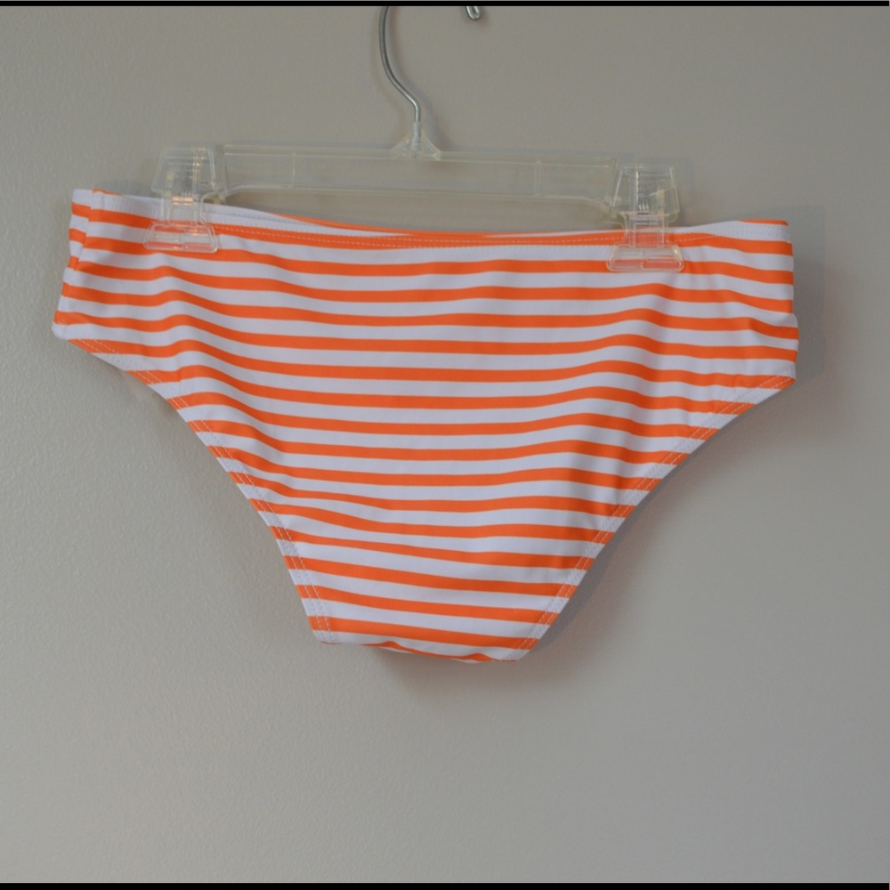bikini - Picture 5 of 5
